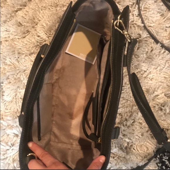 Micheal Kors Selma Bag - Picture 5 of 8